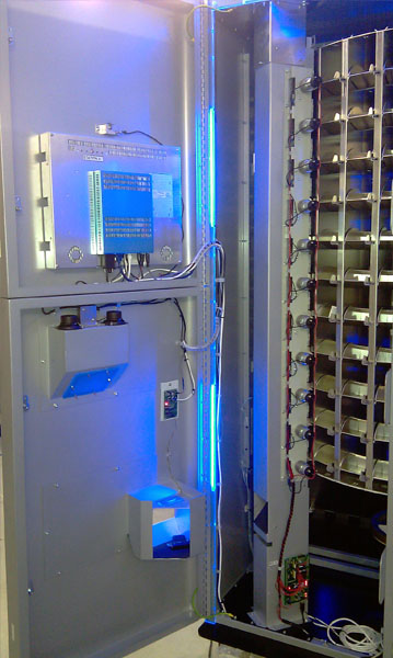 The I-Touch Totem 2 DXL has a robotic carousel installed and four usable sides, making it capable of many complicated automation tasks and is truly multi-fuctional. It is able to store, hold and dispense a wide range of items.